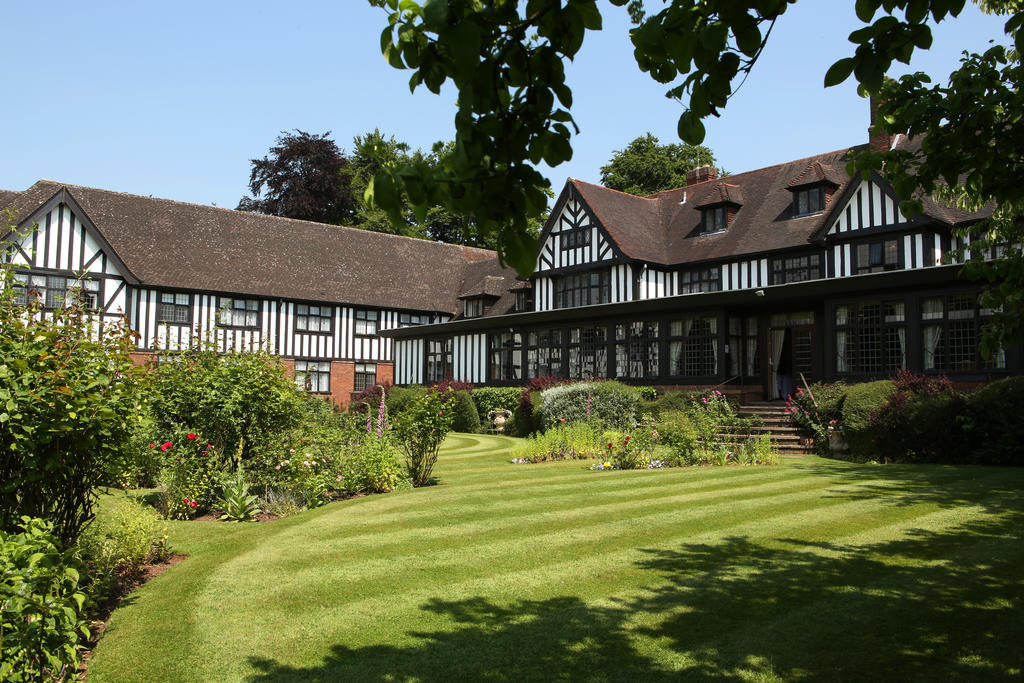 Hogarths Stone Manor Hotel Kidderminster Exterior photo